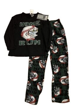 Seven Apparel Little Boys Plush Long Sleeve Baseball Graphic Pajama Set - Size 4